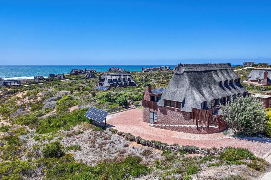 5 Bedroom Property for Sale in Stilbaai Wes Western Cape